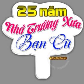 Hashtag cầm tay họp lớp về trường xưa