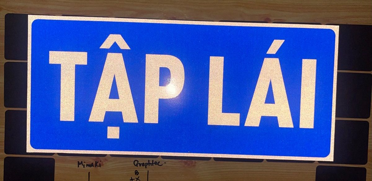 Biển tập lái decal phản quang 3M 610 siêu sáng